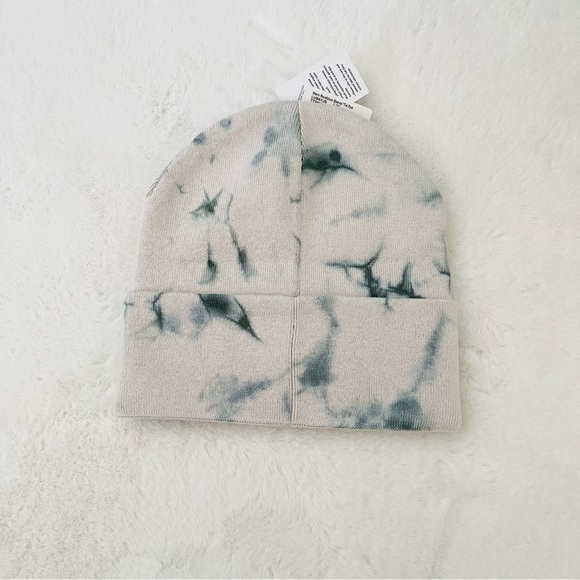 Lululemon Warm Revelation Beanie Tie Dye main image 4